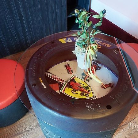 Mogyoród Kamaras Ring House B&B 외부 사진
