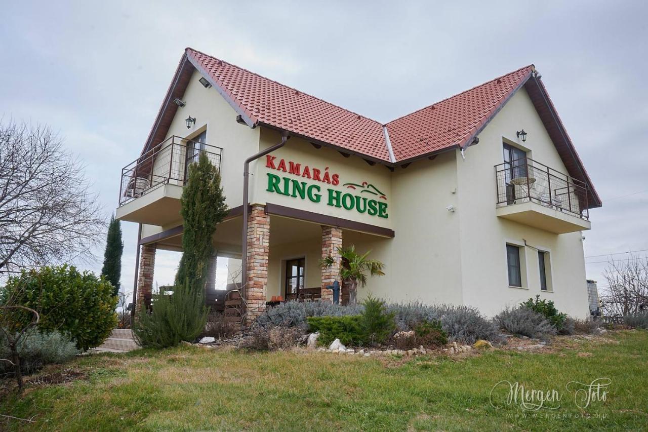 Mogyoród Kamaras Ring House B&B 외부 사진