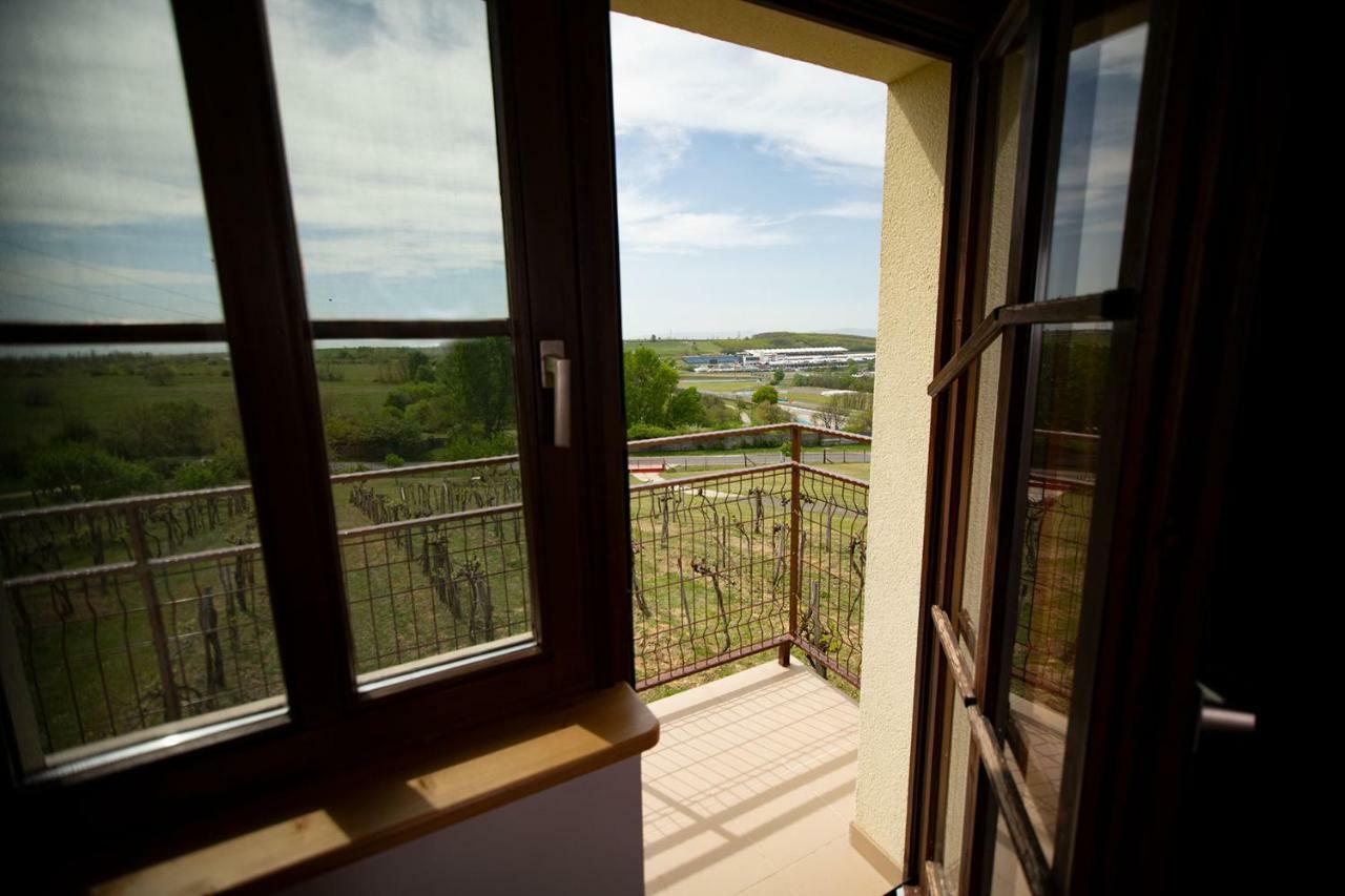 Mogyoród Kamaras Ring House B&B 외부 사진